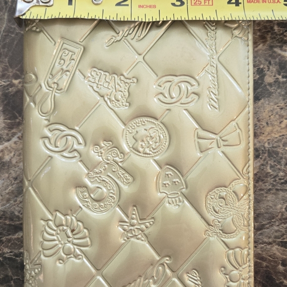 Chanel Wallet/ Organizer - Picture 13 of 14